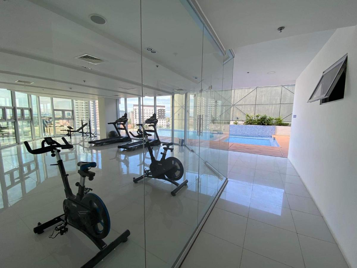 Aparthotel Inspiria Davao City Extérieur photo