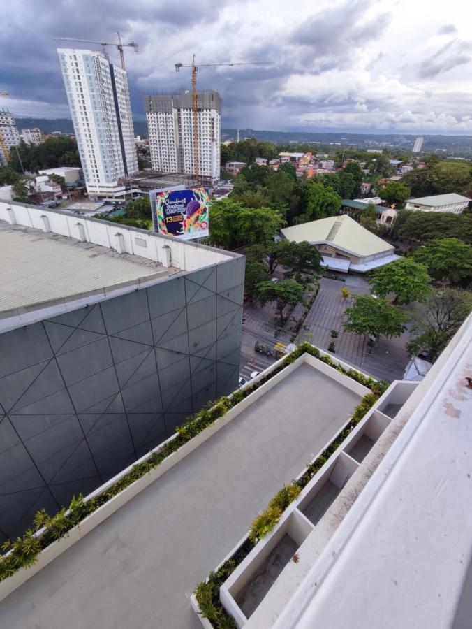 Aparthotel Inspiria Davao City Extérieur photo